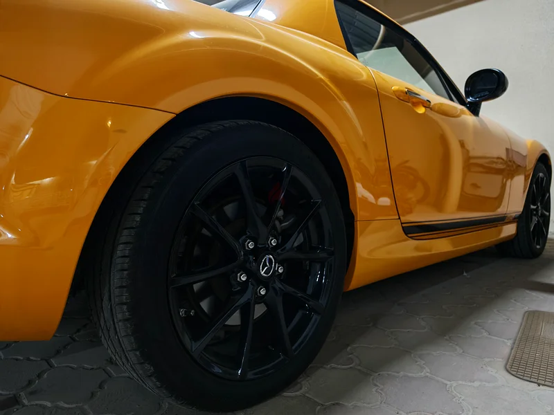 Rare: Perfect condition Mazda MX-5 yellow color63398511620739112