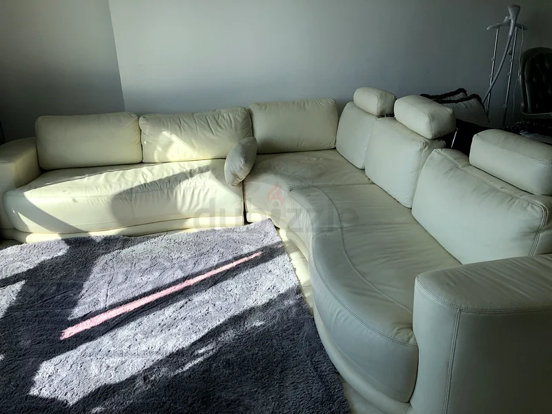 أريكة جلدية كريمية أنيقة للزاوية، لمجلس عصري63178430868097113