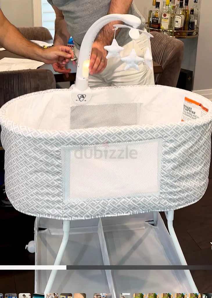 Chic and Cozy Baby Bassinet for Sale! Baby Bassinet / Bedside Crib – Like New – Imported from Canada63205892780803112
