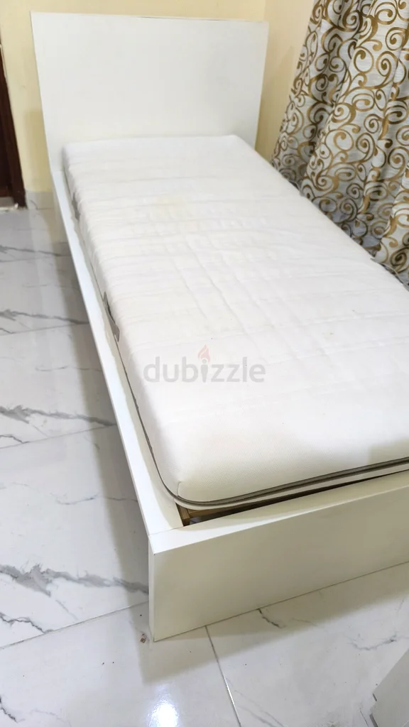 سرير مفرد من إيكيا، بحالة جيدة63177963942401111