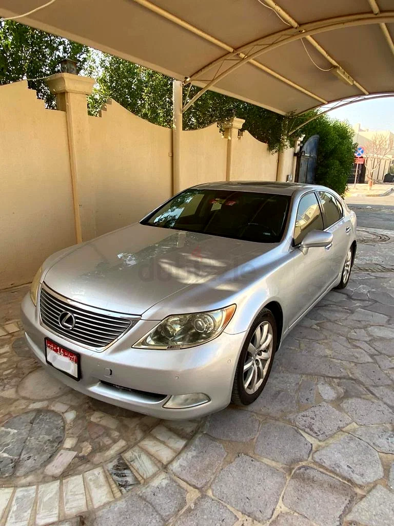 لكزس LS46063225702590338114