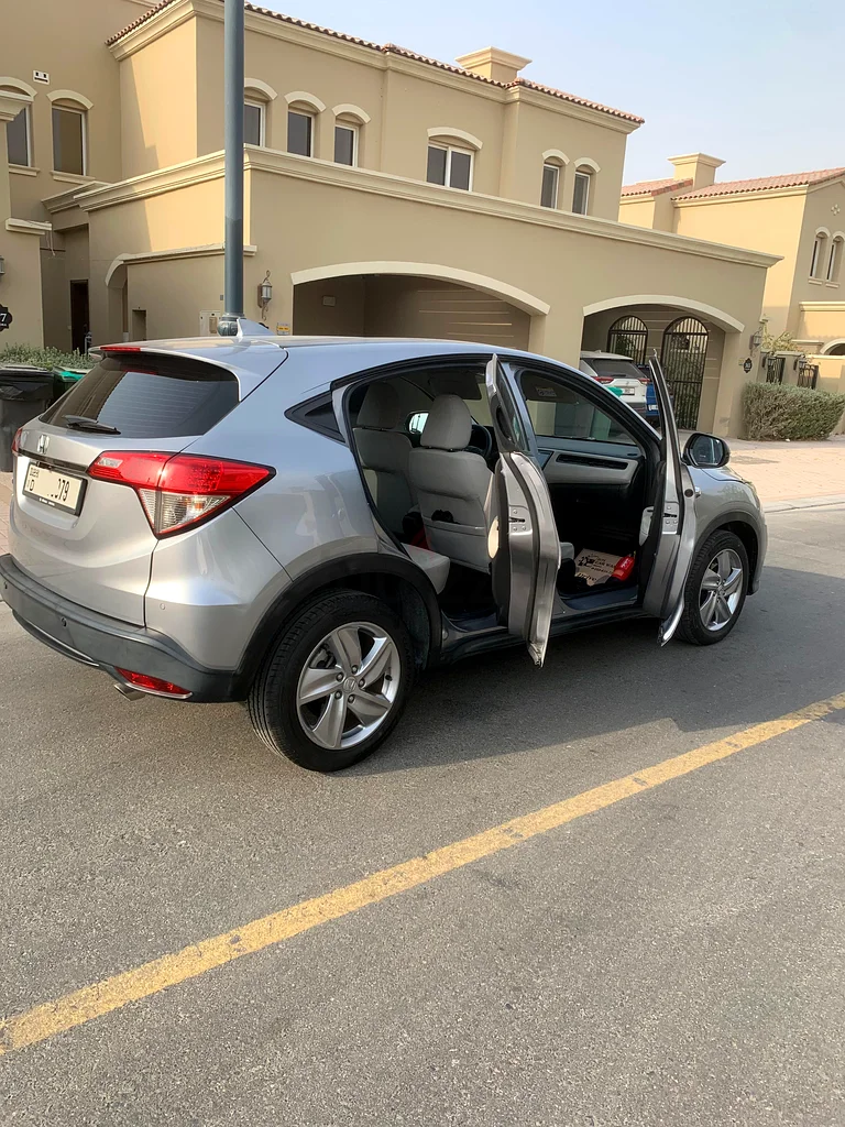 هوندا HRV 2020 للبيع - عدد قليل من الأميال63398539381762113
