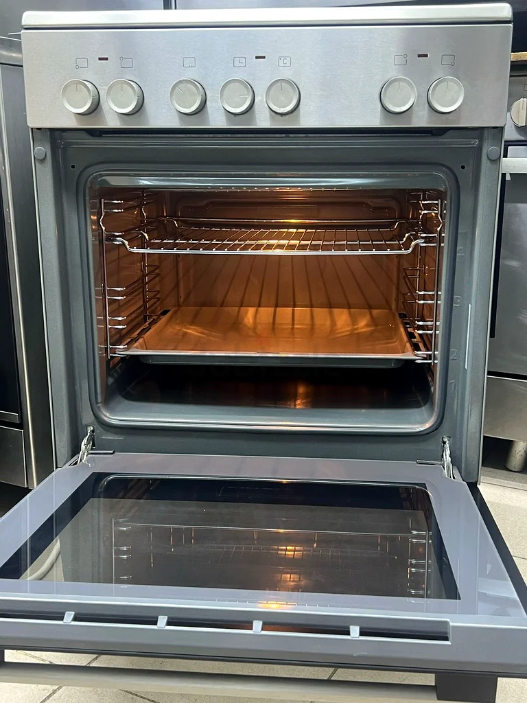 Bosch electric cooker for sell 60×60cm63199637997315111