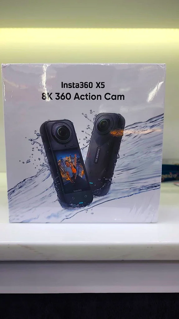 كاميرا إنشتا360 إكس5 للحركة بدقة 8ك (سينساه) باللون الأسود63201689028354110