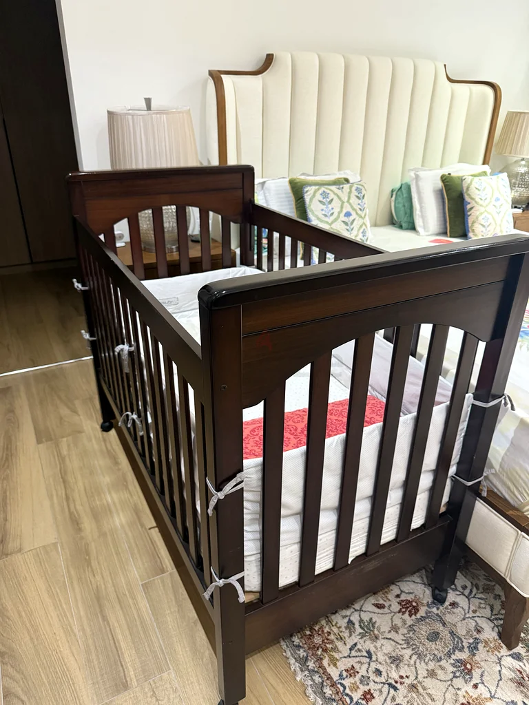 Baby cot is for sale63206877379203112