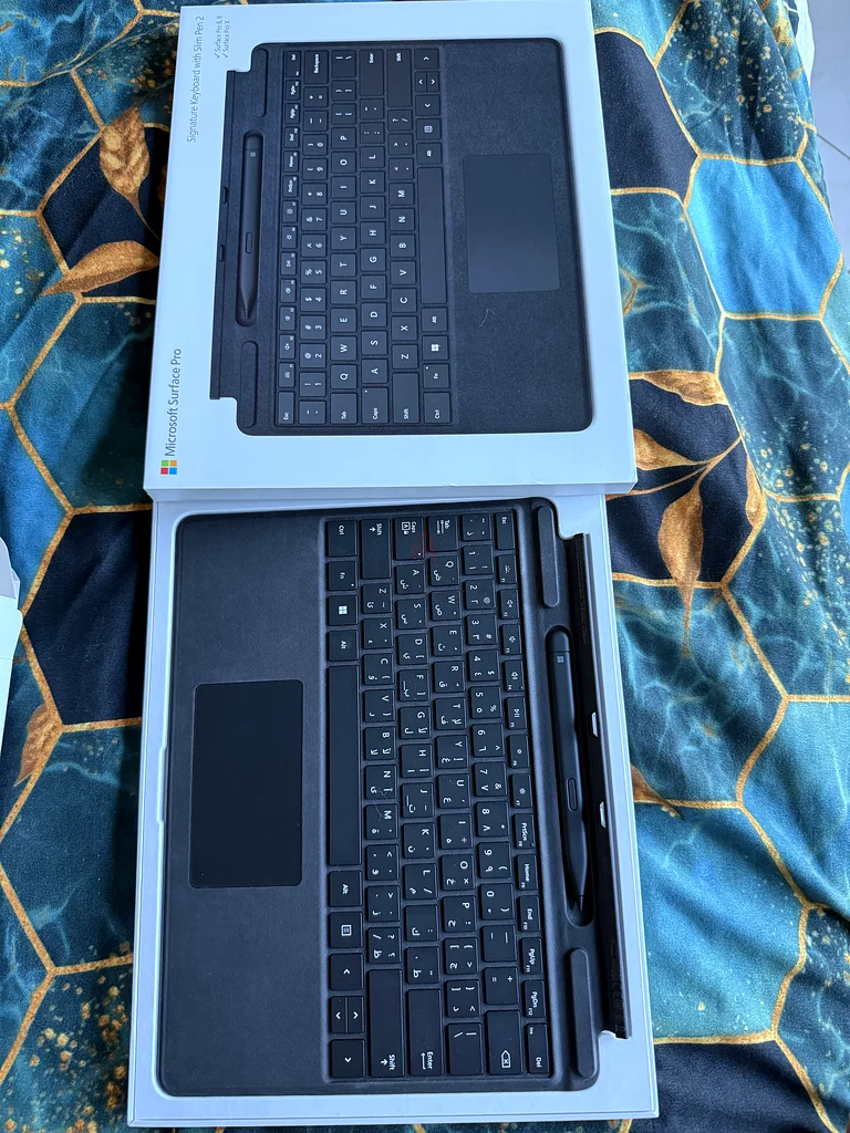 Microsoft Surface Pro 8,9 key board Slim pen2 and original charger63196148971651111