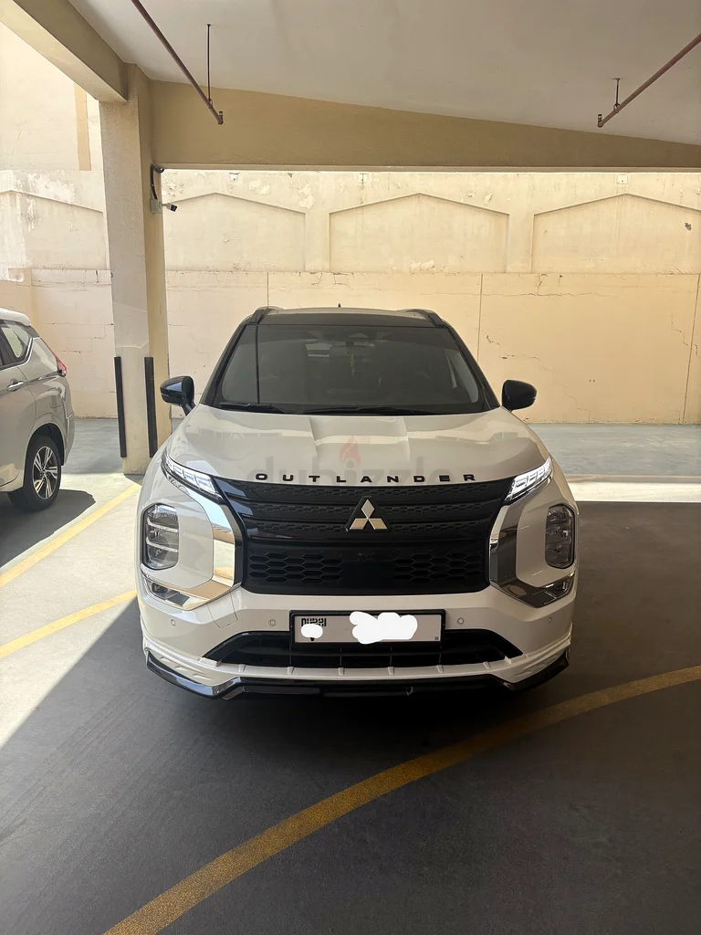 Grab !! Final price for buyers2025! - Brand New Outlander 4WD- Single owner - no accident spec GCC632238196903711117