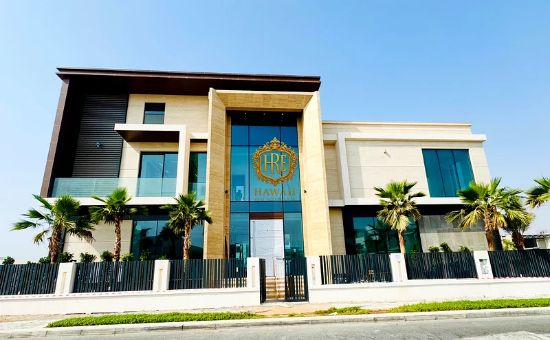 Exclusive |Big Size Plot | Ultra Luxury Villa | Brand New63915253526786110