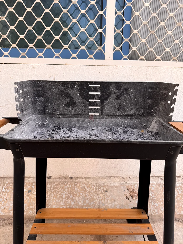 Outdoor Standing Barbecue (with wheels)63197651909121111