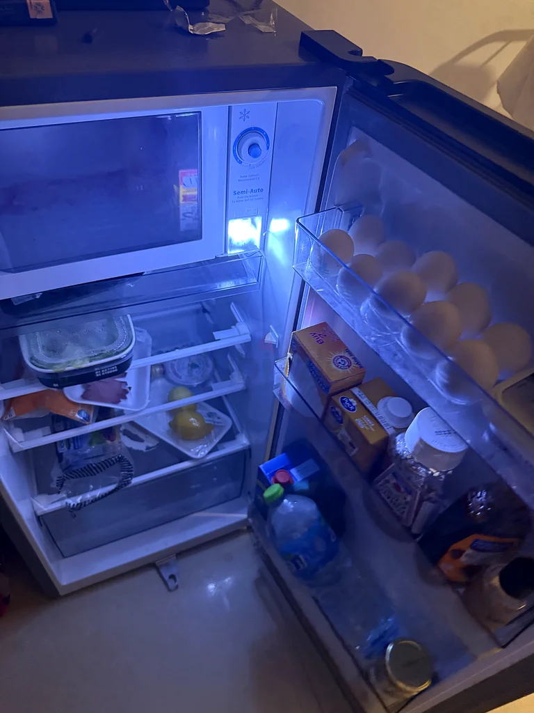 Modern and Efficient Refrigerator for Sale! With warranty one year63200165971330111