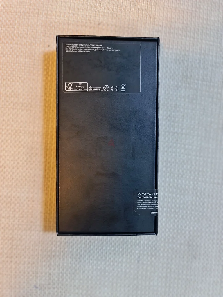 SAMSUNG S22 ULTRA USED A+ CONDITION WITH BOX 12GB RAM AND 256GB MEMORY ONE YEAR ALSO AVAILABLE63222342163329113