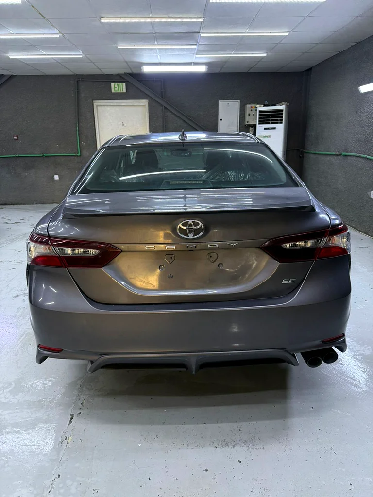 2024 Toyota Camry, SE Gray #86019863401309574658114