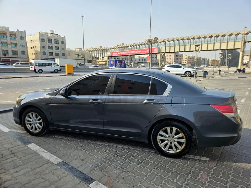 بيع سيارة بحالة جيدة63223316332289112