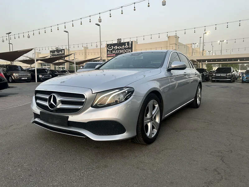Mercedes E200 Japanese 201863230142556546112