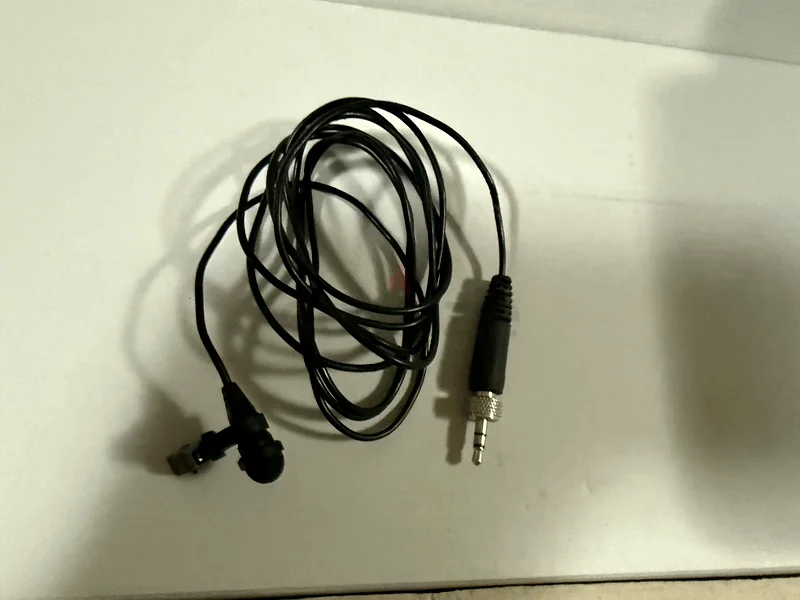 Sennheiser ew 112P G4-B Wireless Microphone Set - Ideal for Filming!63203187545730114