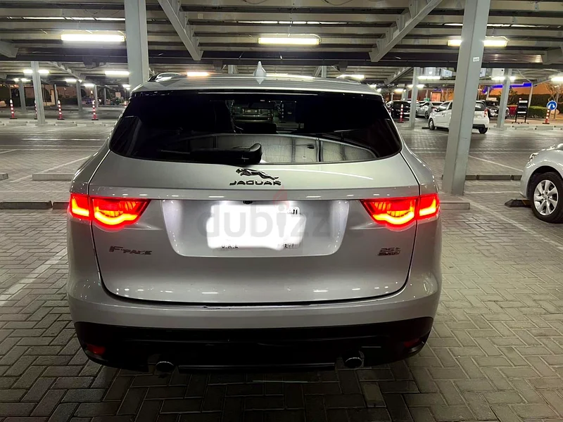 جاكوار F-pace 201863398482431363114