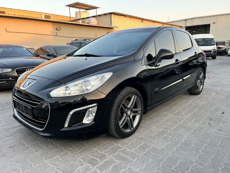 For sale Peugeot 308 2013 model 1.6 Turbo gcc63398486026626114