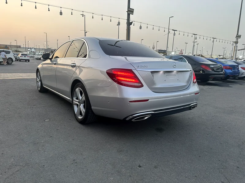 Mercedes E200 Japanese 201863230142556546113