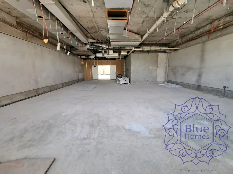 Limited Shop | Chiller Free | Prime Location63220805820545112