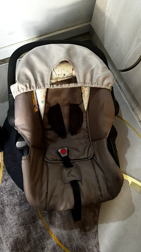 URGENT SALE: Stroller with Infant Car Seat632048662680331123