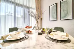 Stylish 3BR Townhouse with private outdoor lounge- Victoria Damac Hills 2