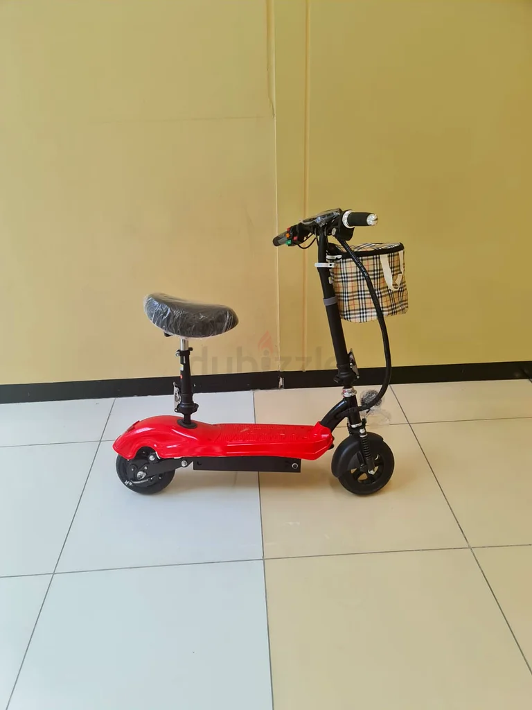 36volt 10Ah

Motor 500Watts 

3 gears scooter with free delivery in dubai63198631267714112