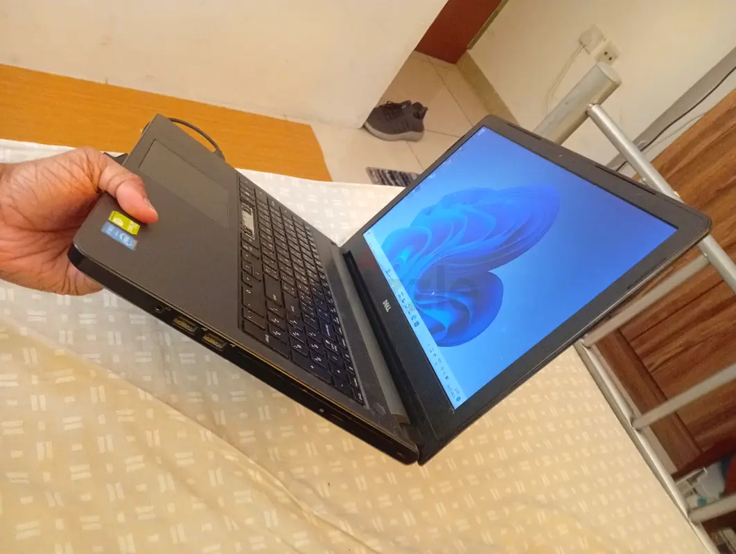 Dell Inspiron i7 5th gen63196149346433110