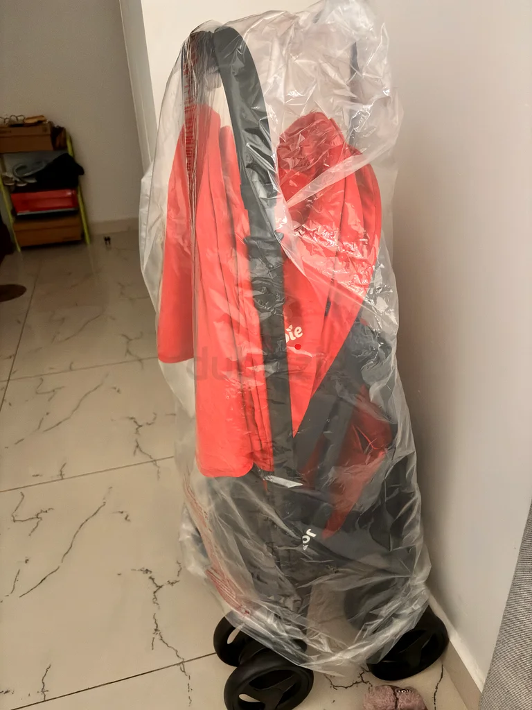 عربة أطفال خفيفة الوزن من جويا ميرس بنكهة الليتشي مع تقنية الطي بيد واحدة63205360702979111