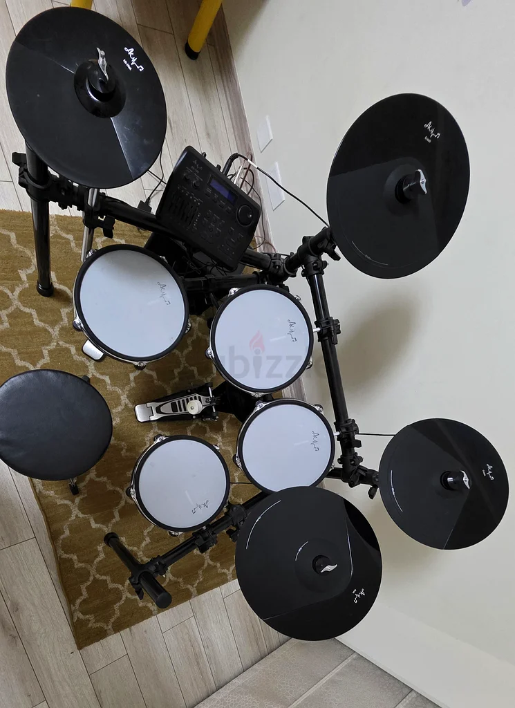 Alesis XD-750 Digital drum with 20W Cort Amplifier63202682592771111