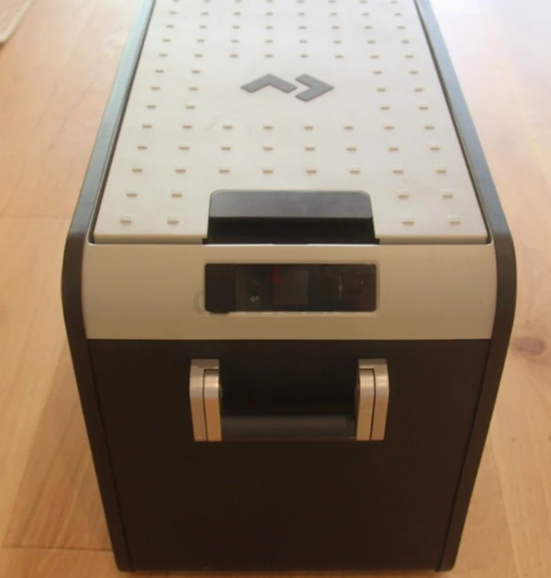 Dometic cfx325 Portable Car Fridge - Perfect for Road Trips!63199136491649111