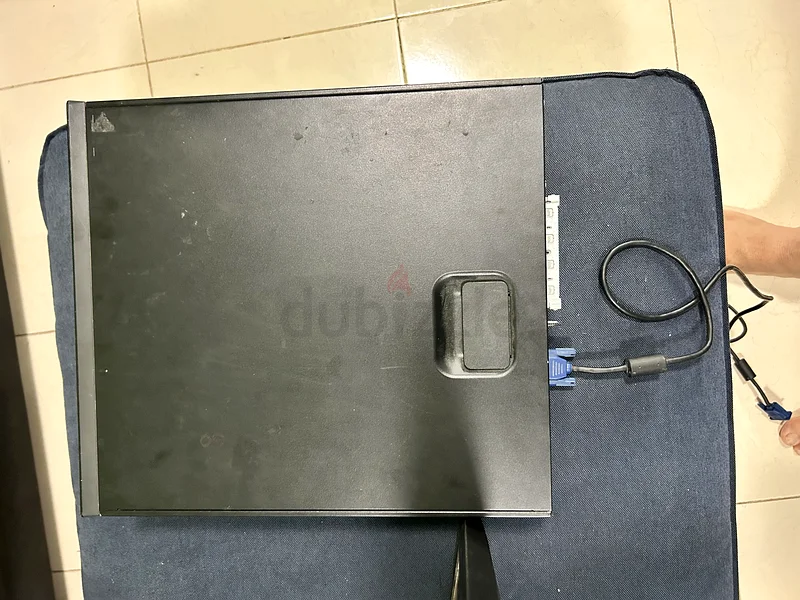 كمبيوتر مكتبي من إتش بي برو ديسك مع شاشة إتش بي مقاس 17 بوصة63197645888899111