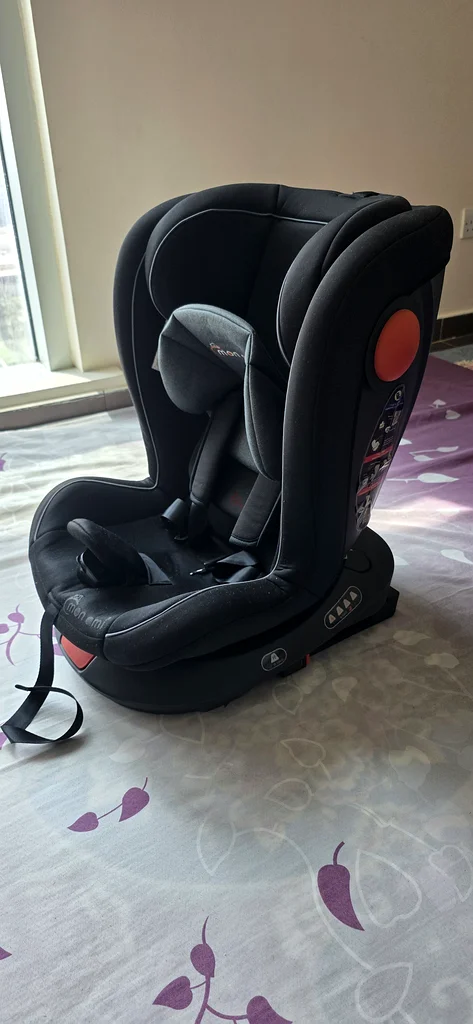 Safety First:  Baby 360 Car Seat for Sale! 9-36 kg63202191759617111