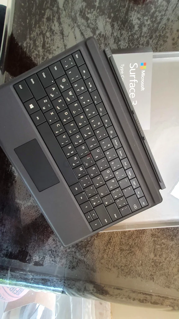 لوحة مفاتيح مايكروسوفت سيرفيس الأصلية63198628242818111