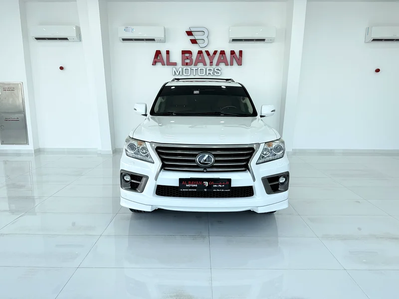 لكزس LX570 ابيض داخل زعفراني خليجي 201563225702501891114