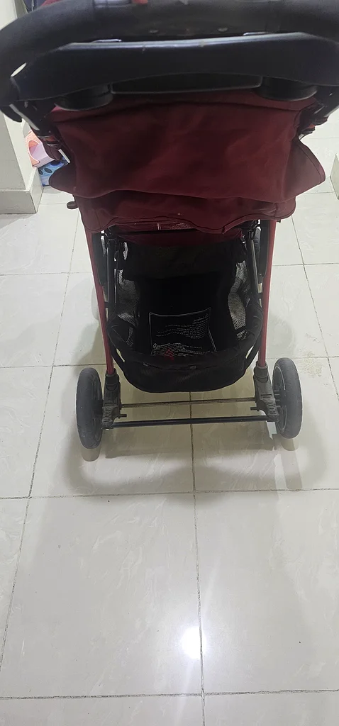 Stylish and Comfortable Baby Stroller for Your Little One!63230708711938111