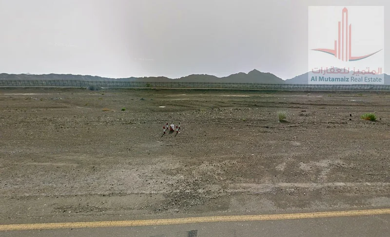 Commercial land/Basin1/Ground permit + 2/On street/With an area of 400 square meters - 4305 feet63196595174147114