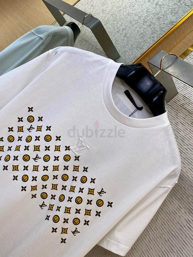 Louis Vuitton Mens T-shirt63240125204226111
