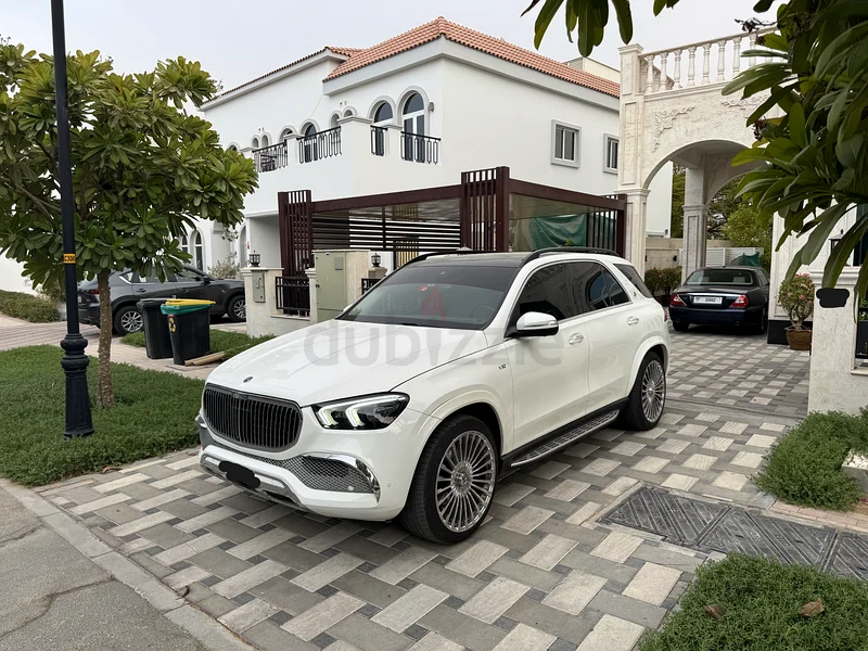مرسيدس GLE350، لا حوادث، قادتها سيدة63399928702850111