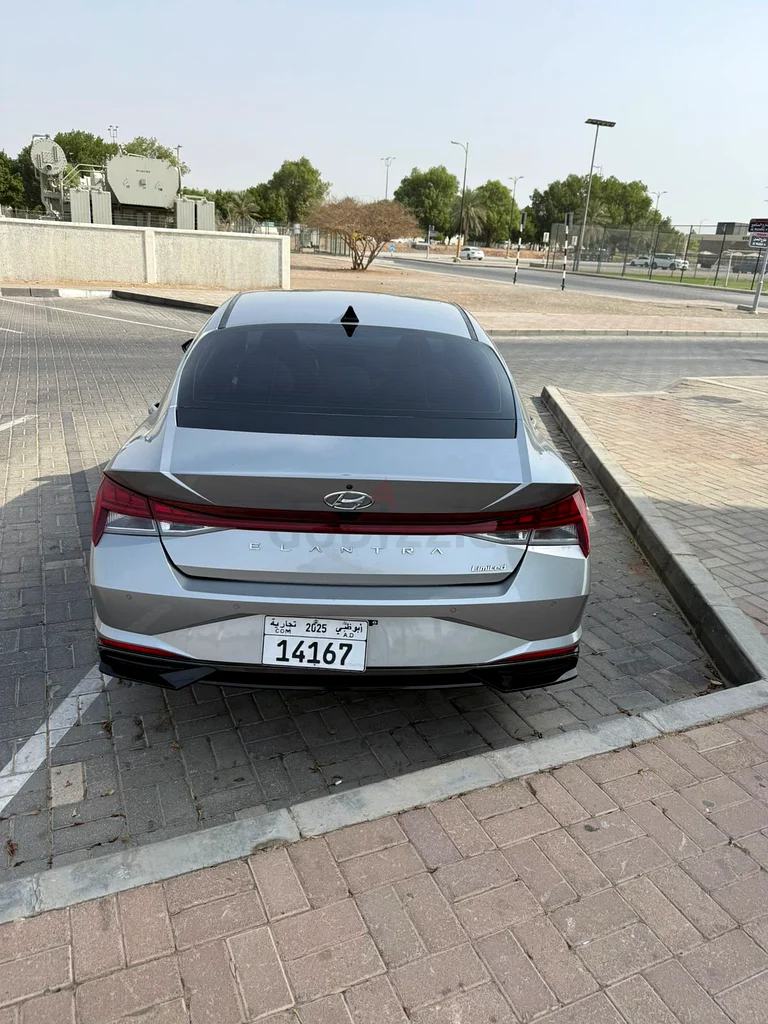 Hyundai Elantra Limited 2021 American Edition63406904779650111