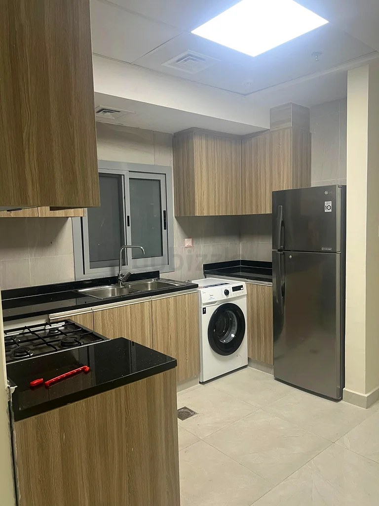 1000 درهم شهريًا63218794303363113