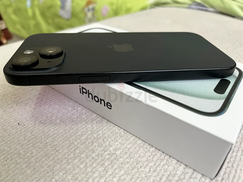 آيفون 15 بسعة 128 جيجابايت، أسود، بحالة ممتازة63179857640962114