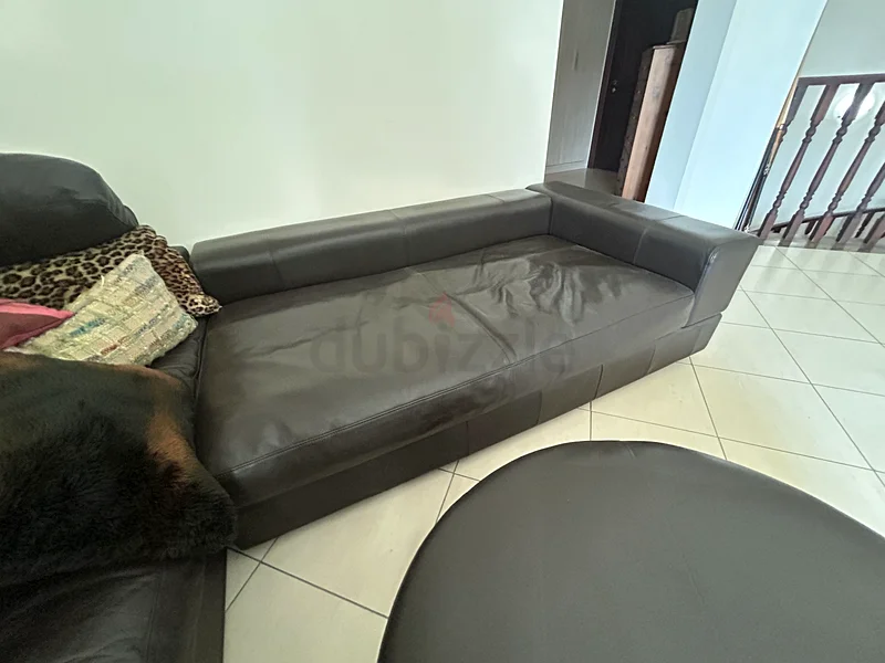 طقم أريكة جلدية فاخرة وجميلة63222341567747113