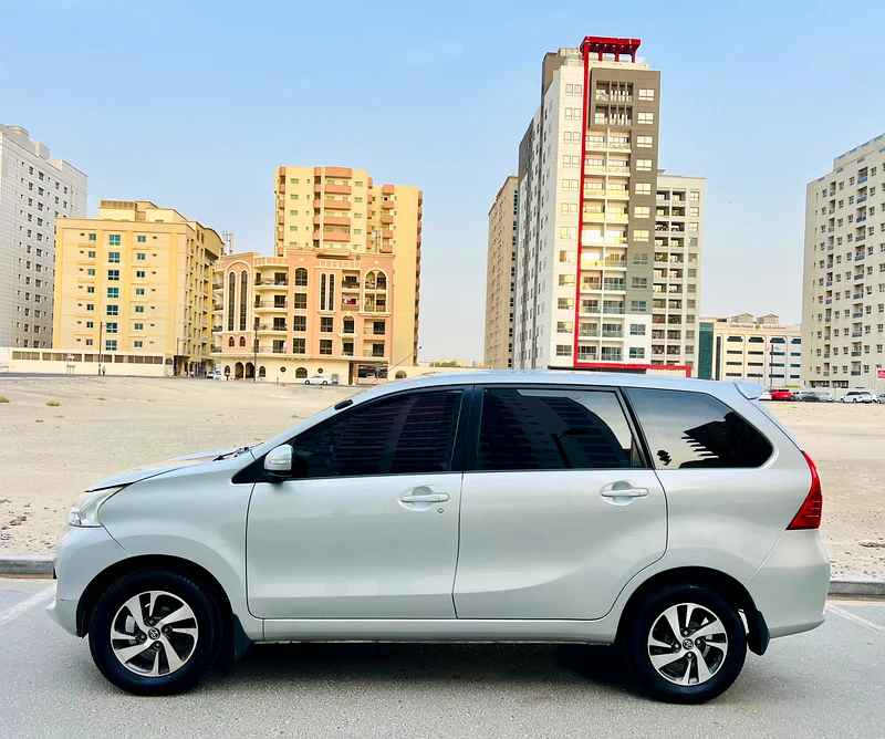 TOYOTA AVANZA 2017 MODEL SILVER GCC SPECS REF.558763402408457219111