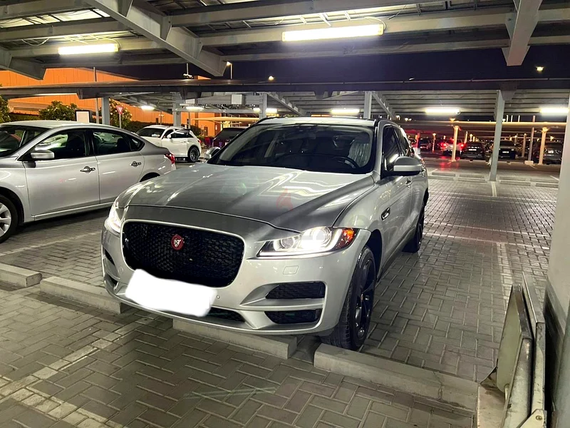 جاكوار F-pace 201863398482431363111