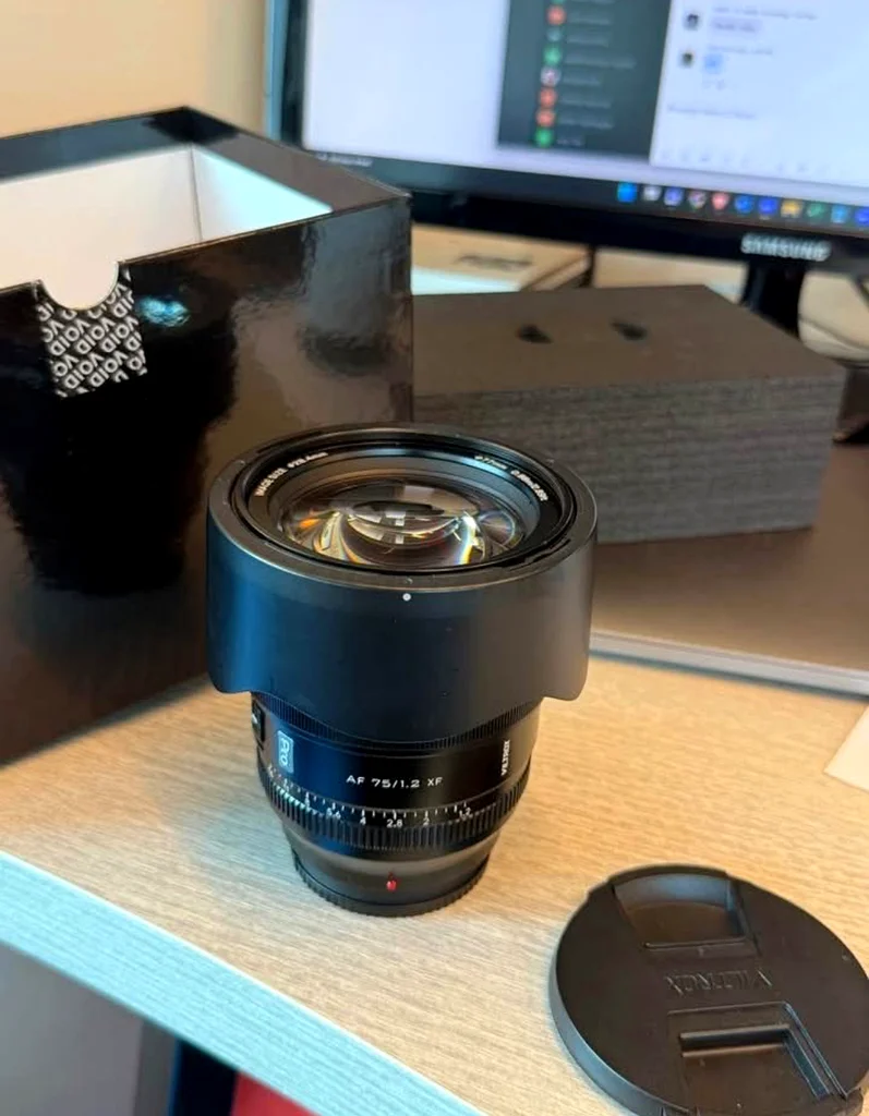 Fujifilm XT5 camera - Viltrox 75mm 1.2 lens63201689080835111