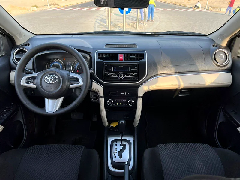 Toyota Rush 2019 1.5L GCC Specs Perfect Conditions63401320831746113