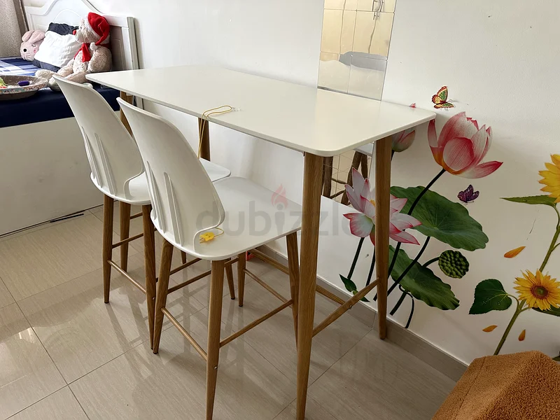 Stylish Modern Bar Table with Chairs for Your Home63221848821889111