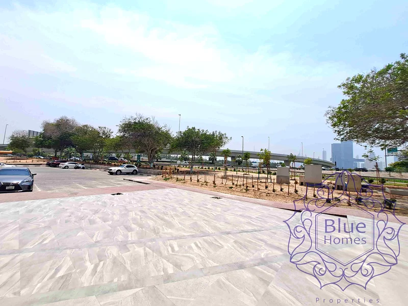 Show Room For Rent | Chiller Free | Easy Access to Sheikh Zayed Road63220805840259112