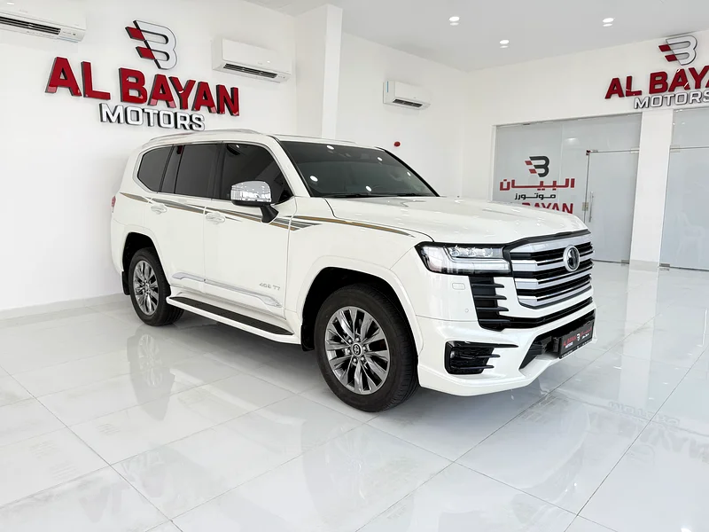 Toyota Land Cruiser VXR Twin Turbo, white / beige Gulf beige velvet, Al-Futtaim 2024634013027727391111