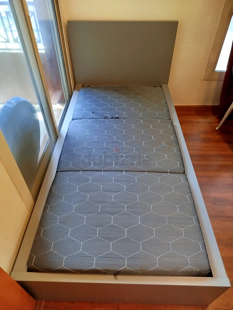 Modern Foldable Bed Frame with Mattress63191108702081111